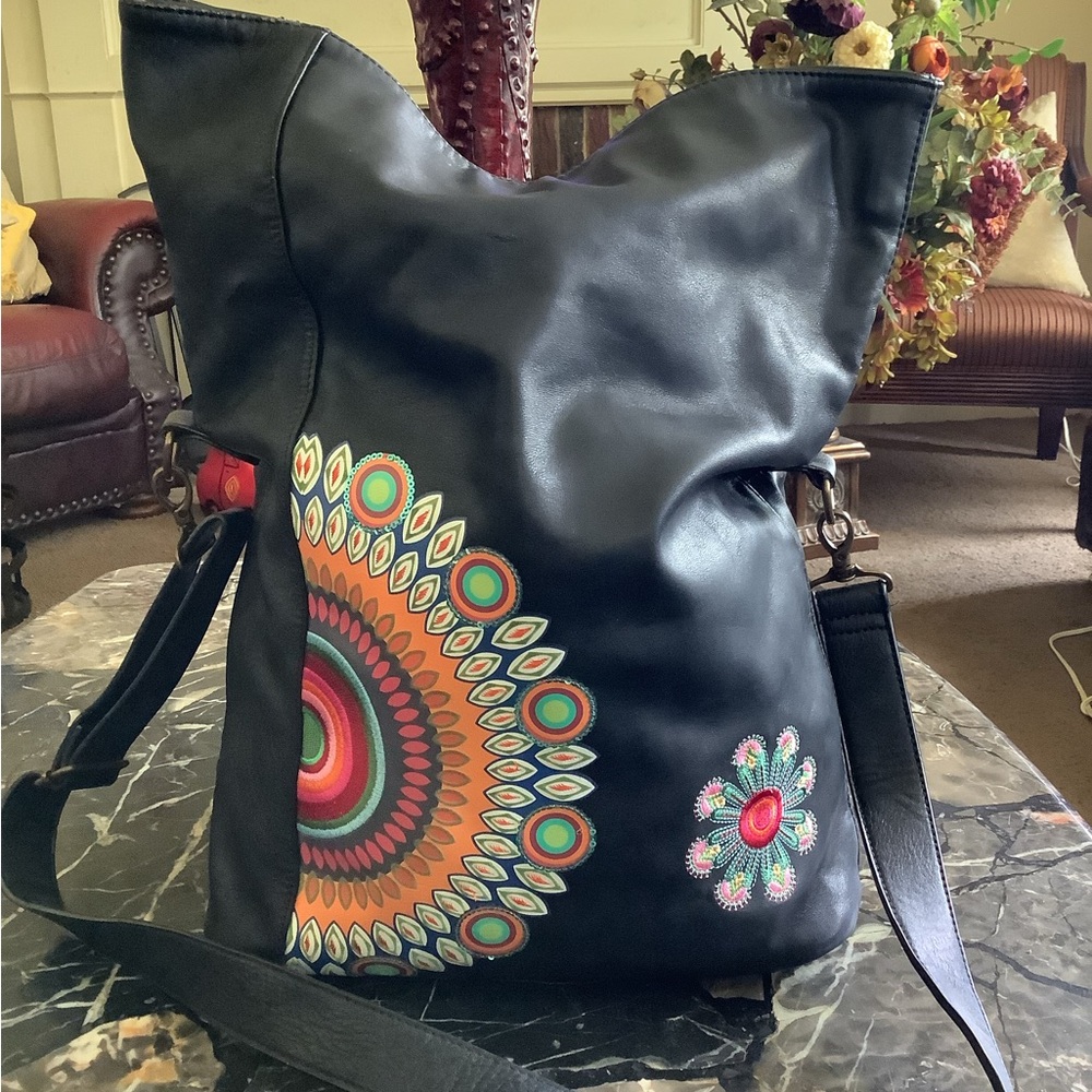 Desigual embroidered boho ex large 2 way black vegan leather shoulder bag 18x16